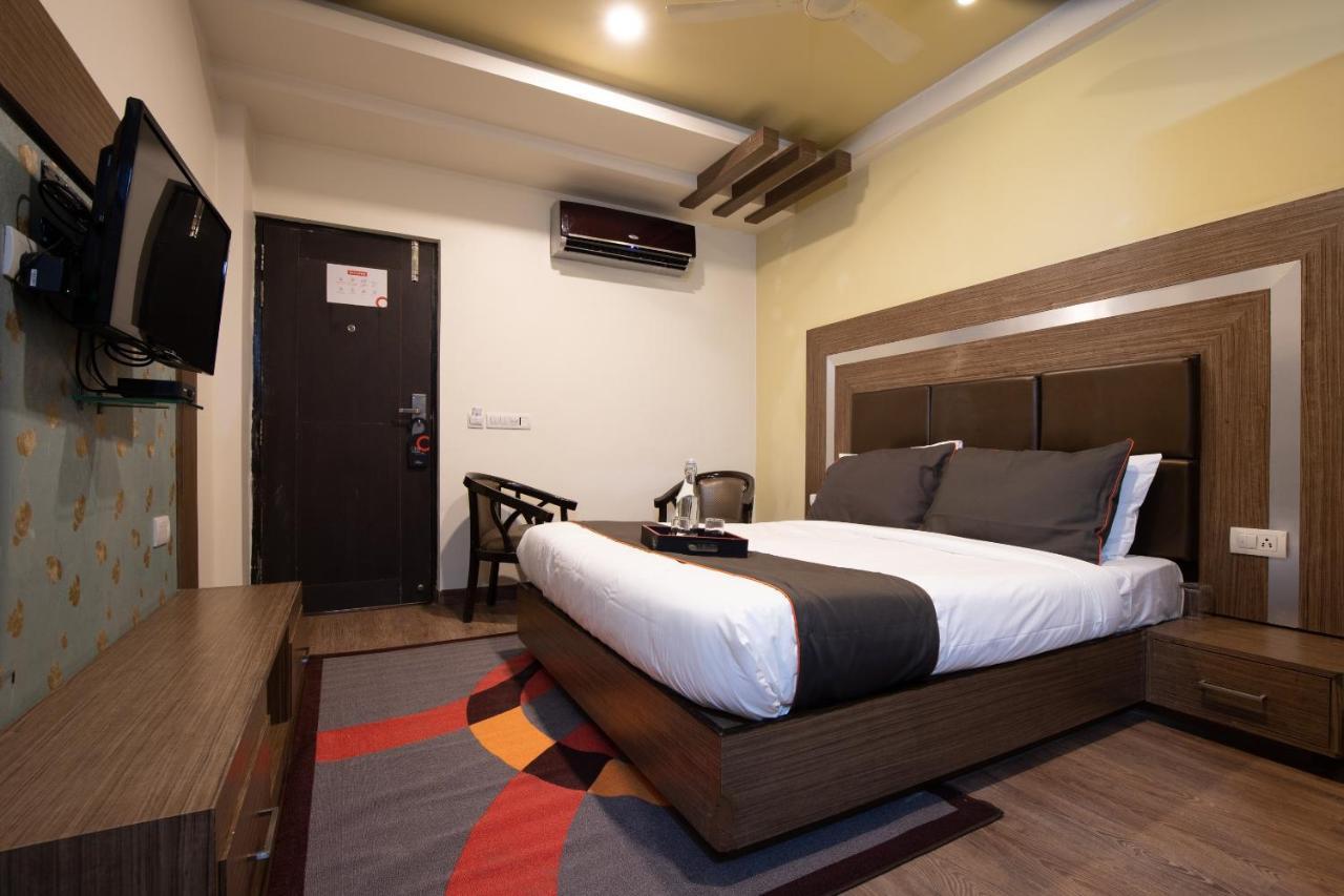 Super Oyo Collection O Udupi Comforts Hotel Exterior photo